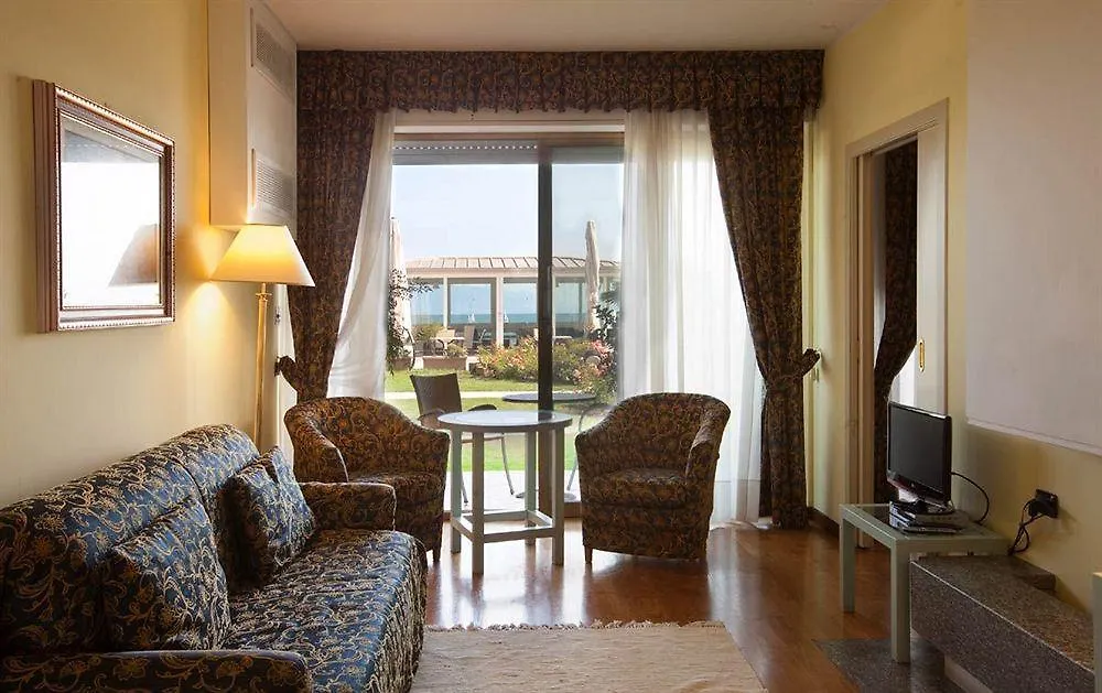 Hotel Lido International Desenzano del Garda 4*,  Włochy