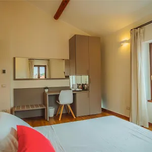 https://garda-relais.hotelinveneto.com